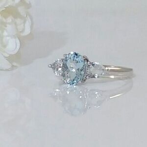 Aquamarine Ring & White Topaz 1.2 Carats tw Size 8
